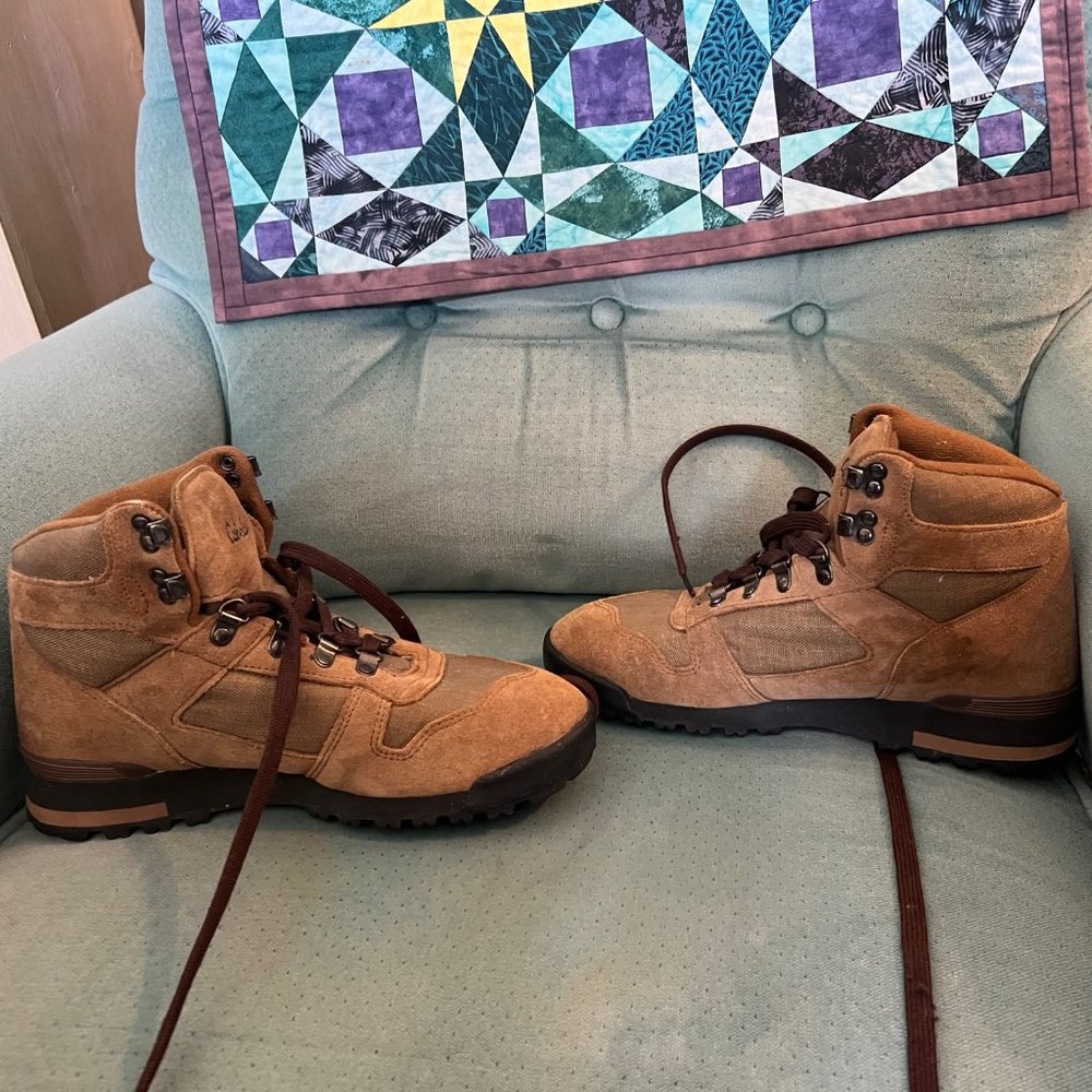 Cabela's Light Brown Three Season Boots